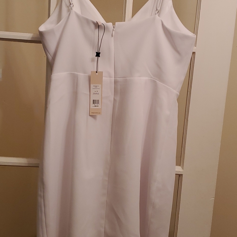 Dresses - Picture 3 of 6
